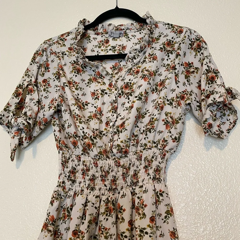 J for Justify Floral Mini Dress - Cream and Brown Size M
